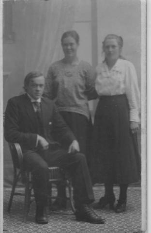 Arne Lindseth, Anna Enga, Helga Åsheim