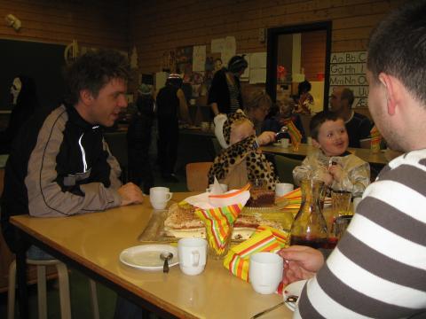 barnemaskerade 2008 019