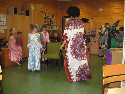 barnemaskerade 2008 025