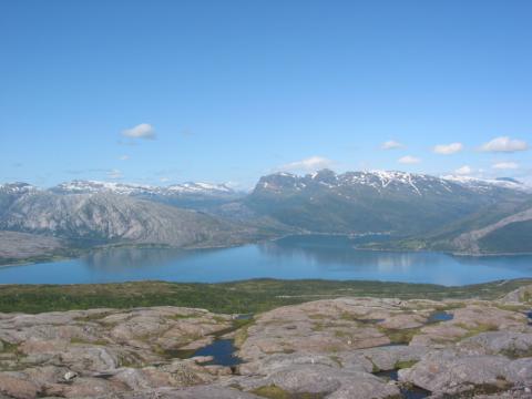 Flostrand, sett fra Laupen