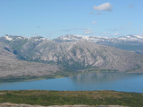 Helgå-vatnet på Flostrand