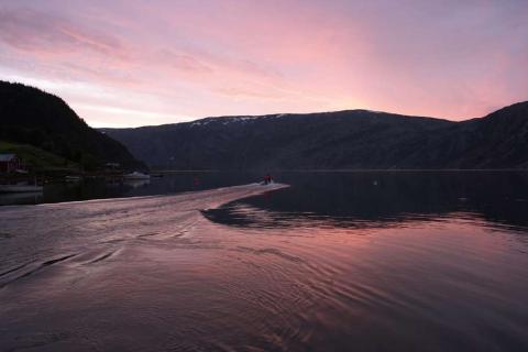 fin sommerkveld utenfor bardal